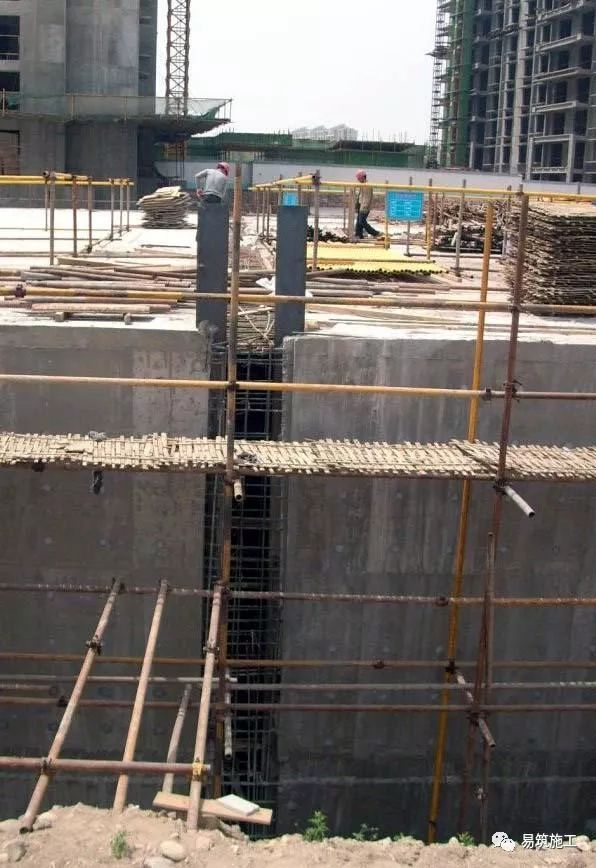 砌块结构中施工缝与后浇带的设置方法